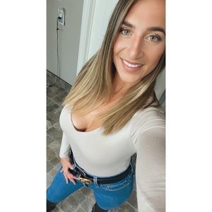 Meet your Posher, Cassandra